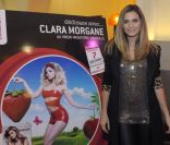 Clara Morgane dévoile son nouveau calendrier 2012, toujours plus torride, à Marseille le 7 décembre 2011