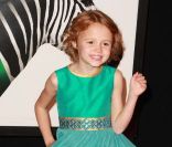 Maggie Elizabeth Jones lors de l'avant-première du film We Bought a Zoo à New York le 12 décembre 2011