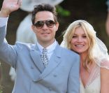  Just Married  ! Kate Moss et Jamie Hince se maraient le 1er juillet à Gloucestershire.  
