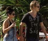 Vanessa Hudgens très démonstrative avec son chéri Austin Butler