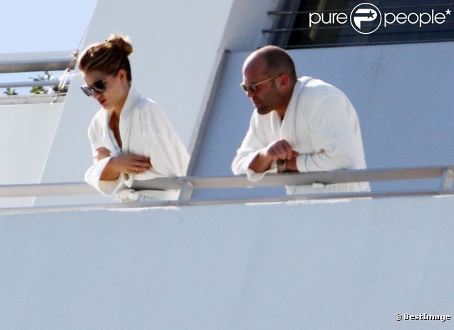 Rosie Huntington-Whiteley et Jason Statham à Miami, en plein moment de détente. Le 31 décembre 2011