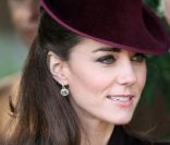 Kate Middleton, qui participait en décembre 2011 à son premier Noël royal (photo), aura 30 ans le 9 janvier 2012. La duchesse de Cambridge risque d'être gâtée : sa soeur Pippa Middleton et son beau-frère le prince Harry sont en charge des festivités.