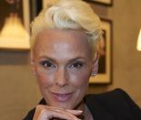 Brigitte Nielsen va nettement mieux et joue les Masterchefs