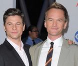 Neil Patrick Harris et David Burtka aux People's Choice Awards à Los Angeles, le 11 janvier 2012.