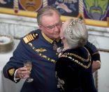  Les tendres discours prononcés par la reine Margrethe II et son époux le prince Henrik ont constitué un grand moment d'émotion... 
 La reine Margrethe II de Danemark était honorée dimanche 15 janvier 2012 par un dîner au palais Frederik VIII à Amalienborg, en point d'orgue des célébrations de son jubilé de rubis, marquant 40 ans de règne. 