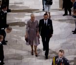  La princesse Mette-Marit et le prince Haakon de Norvège. 
 Dans le cadre du jubilé de rubis de la reine Margrethe II de Danemark, un office religieux a été célébré dimanche 15 janvier 2012 en la chapelle de Christiansborg, en présence de la famille royale et des invités étrangers. 