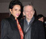 Farida Khelfa et Jean Paul Gaultier lors du cocktail l'Uomo Vogue à Paris le 19 janvier 2012 