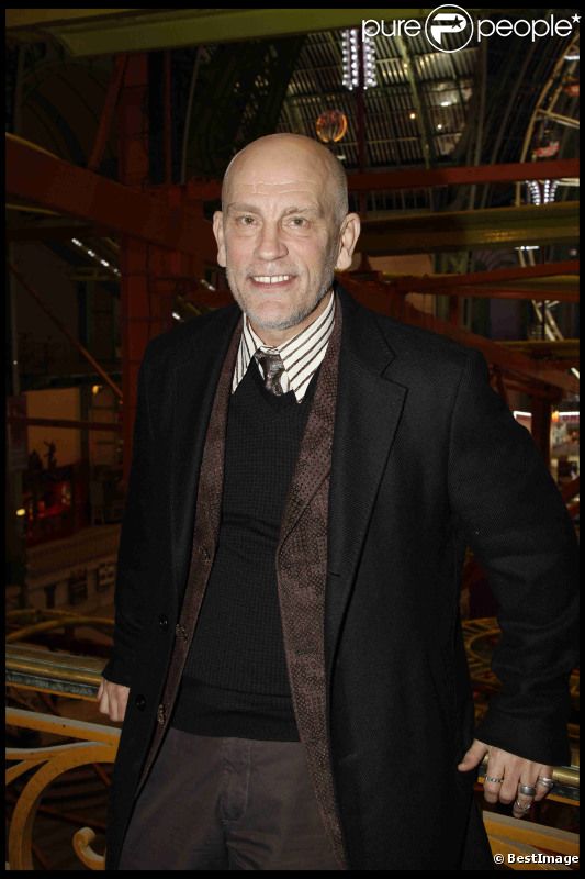 John Malkovich au Grand Palais à Paris le 15 décembre 2011