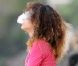 Rihanna, superbe sur la plage, fume une cigarette roulée des plus étranges durant ses quelques jours de vacances à Hawaï le 16 janvier 2012