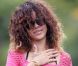 Rihanna, superbe en bonbon acidulé, durant ses quelques jours de vacances à Hawaï le 16 janvier 2012