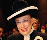 Geneviève de Fontenay lors du défilé printemps-été Jean Doucet à Paris, le 26 janvier 2012