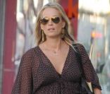 La jolie Molly Sims, enceinte, se balade dans les rues de Los Angeles, le 26 janvier 2012