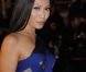 Anggun sur le tapis rouge des 13e NRJ Music Awards, le 28 janvier 2012 à Cannes. Malgré une météo peu clémente et quelques gouttes, les invitées de l'événement ont offert un spectaculaire défilé.