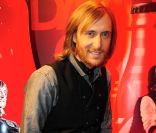 Pour Coca-Cola, David Guetta a imaginé et designée la Club Coke David Guetta Feat Coca-Cola. Le Dj star a dévoilé sa création le 28 janvier 2012 à l\'occasion des NRJ Music Awards à Cannes.<br />