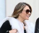 Elizabeth Hurley bien apprêtée sur le tournage de Gossip Girl, le 31 janvier 2012
