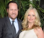Beau Flynn et Marley Shelton lors de l'avant-première du film Voyage au centre de la Terre  2 à Los Angeles le 2 février 2012