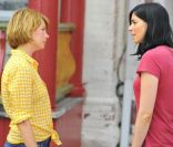 Michelle Wiliams et Sarah Silverman dans Take This Waltz. 