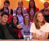 Jamel Debbouze, Melissa Theuriau et Omar Sy sur le plateau du Grand Journal mardi 7 février 2012 sur Canal +