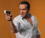 Jean Dujardin, en route vers l'Oscar, joue les méchants dans une vidéo délirante