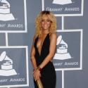Rihanna : Sexy, décolletée et envoûtante pour un superbe duo devant Chris Brown