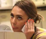 Jessica Alba dans un salon de manucure à New York le 14 février 2012<br />