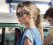 Kate Moss en plein shooting à Londres pour la campagne printemps-été 2012 de Vogue Eyewear.