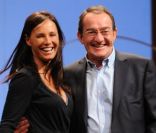 Jean-Pierre Pernaut et Nathalie Marquay lors de la présentation de la pièce, Piège à Matignon, au théâtre du Gymnase, le 16 février 2012
