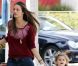 Alessandra Ambrosio dépose sa fille Anja à l'école à Santa Monica à Los Angeles le 17 février 2012