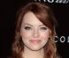 L'actrice Emma Stone très en beauté comme toujours, retrouvait deux de ses partenaires à l'écran dans  The Help  lors du Essence Black Women In Hollywood. Beverly Hills, le 23 février 2012.
