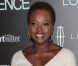 L'actrice nominée aux Oscars Viola Davis, honorée par le magazine Essence lors du déjeuner Black Women in Hollywood. Elle porte une robe Victoria Beckham. Beverly Hills, le 23 février 2012.