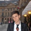 Hedi Slimane : Le styliste surdoué prend la tête d'Yves Saint Laurent