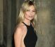 Kate Moss s'amuse à Un dîner presque parfait et ''traque'' Brigitte Bardot