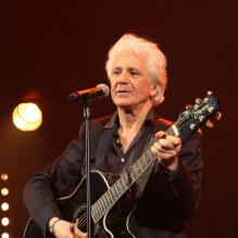 Gérard Lenorman au Grand Rex, à Paris, le 8 mars 2012.