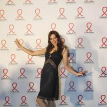 Sandra Lou habillée par Christophe Guillarmé lors du lancement de l'édition du Sidaction 2012 sur toutes les chaînes et radios françaises le 12 mars 2012 au musée du Quai Branly à Paris <br />