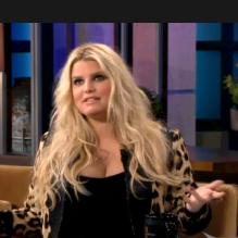 Jessica Simpson sur le plateau du Tonight Show, de Jay Leno, le 12 mars 2012