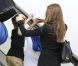 Angelina Jolie embarque de l'aéroport de L.A. avec ses deux filles aînées Zahara et Shiloh, destination Amsterdam le 13 mars 2012