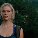 Brooklyn Decker profite de l'absence de Rihanna pour faire tourner les têtes