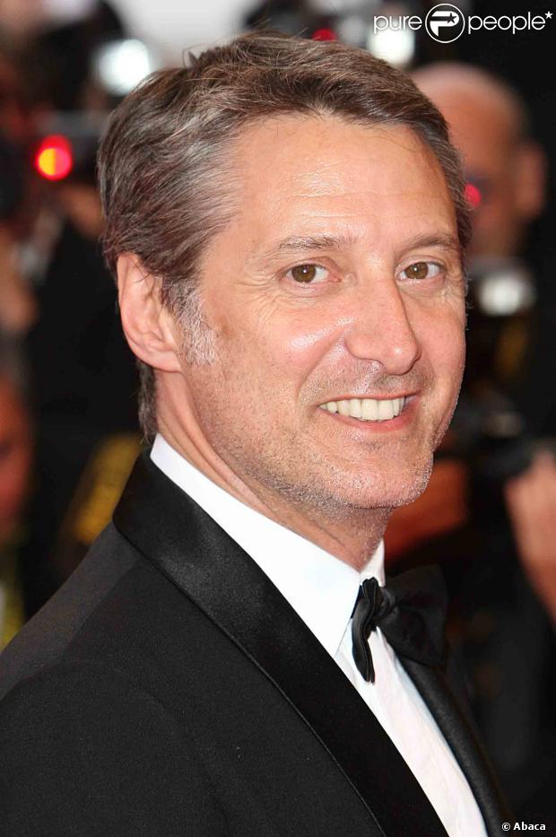 How rich is Antoine de Caunes? Net Worth, Height, Weight Net Worth Roll
