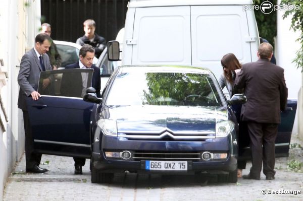 Nicolas Sarkozy et Carla Bruni a Marrakech : Vacances bien meritees au Maroc...
