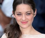 Marion Cotillard lors du photocall du film <em>De rouille et d\'os</em>, au Festival de Cannes le 17 mai 2012.