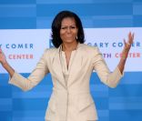 Michelle Obama accueille les premières dames au Gary Comer Youth Center, à Chicago, le 20 mai 2012.