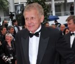 Patrick Poivre d\'Arvor lors de la montée des marches le 21 mai 2012 dans le cadre du Festival de Cannes lors de la présentation du film d\'Alain Resnais Vous n\'avez encore rien vu