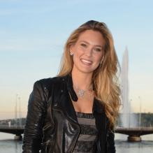 Bar Refaeli, souriante à Genève. Le 10 mai 2012.