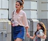 Katie Holmes : Sublime dans son look country, elle éclipse l'adorable Suri