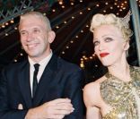 Madonna et Jean Paul Gaultier à Paris, le 12 octobre 1994.