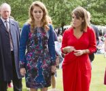 Les princesses Beatrice et Eugenie d'York ont donné encore plus de goût au pique-nique du Big Jubilee Lunch dans les jardins de Buckingham Palace, le 4 juin 2012, en allant à la rencontre des 12 000 heureux invités.