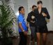 Maria Sharapova fête avec son staff son triomphe à Roland-Garros, dans les vestiaires, à Paris, le 9 juin 2012.
