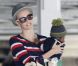 Charlize Theron et son fils de 6 mois Jackson à Los Angeles, le 11 juin 2012.