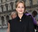 Leighton Meester assiste au défilé Croisière 2013 de Salvatore Ferragamo à la Galerie Denon au Louvre. Paris, le 12 juin 2012.