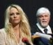 Pamela Anderson rencontre Paul Watson à Francfort en Allemagne, le 13 juin 2012